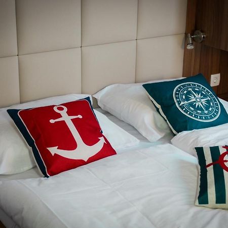 Apartamento Sh Porto 1 Floating House, Marina Portoroz Exterior foto
